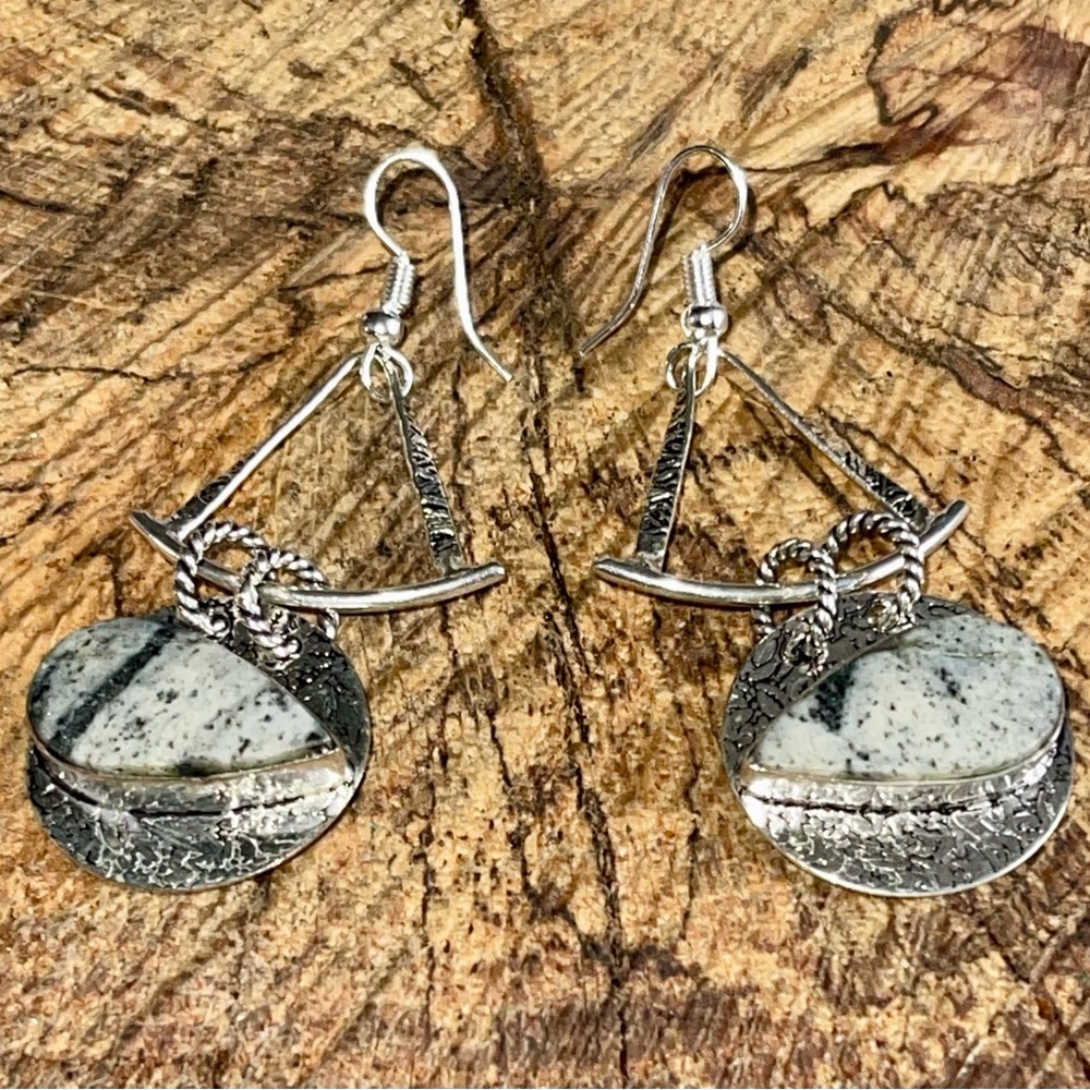 K2 Jasper in Granite Earrinngs 2 1/2” - Picture 6 of 8